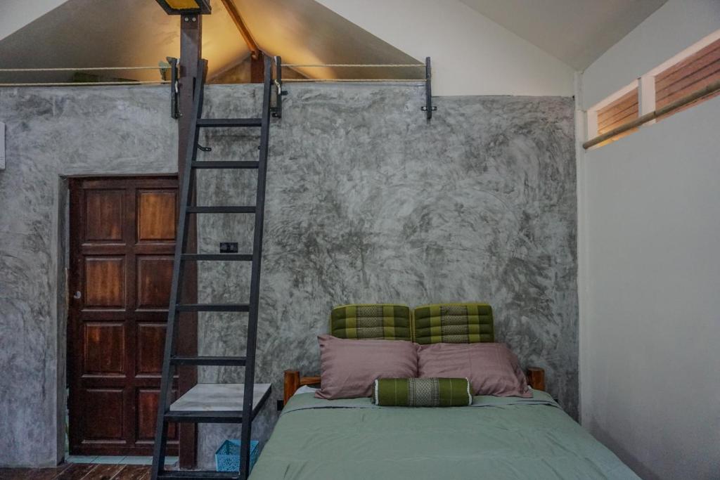 Behind The Temple Island Eco-Bungalow 15min Walk To Hin Kong Beach – Koh Phangan